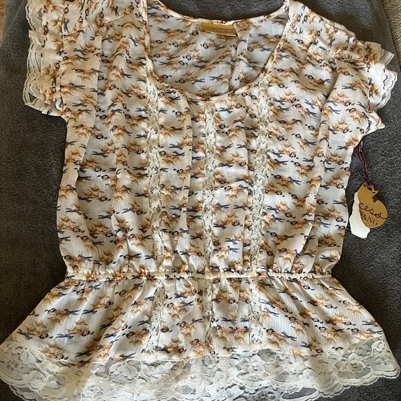 Princess Vera Wang Blouse Cream Brown Dogs Small NWT - Picture 1 of 6